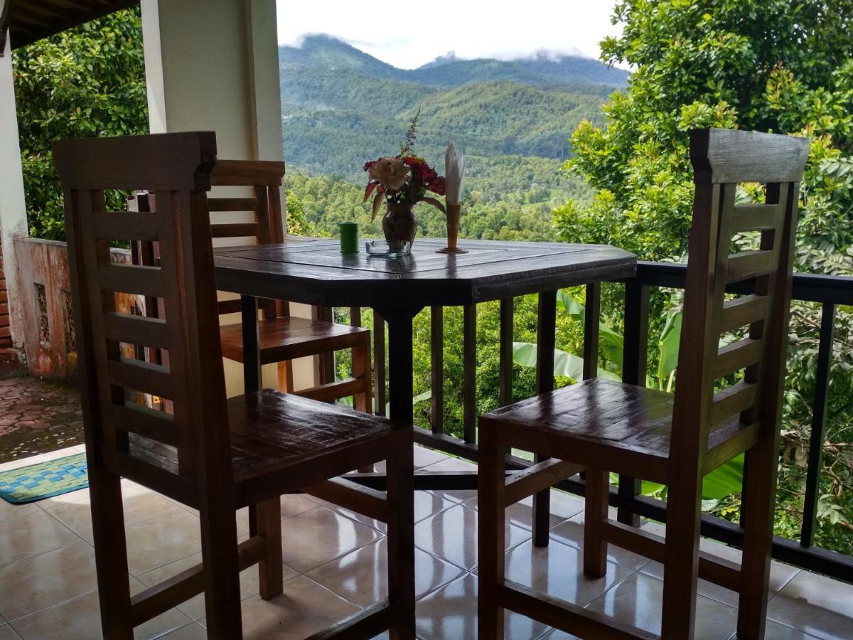 Made Homestay Munduk Esterno foto