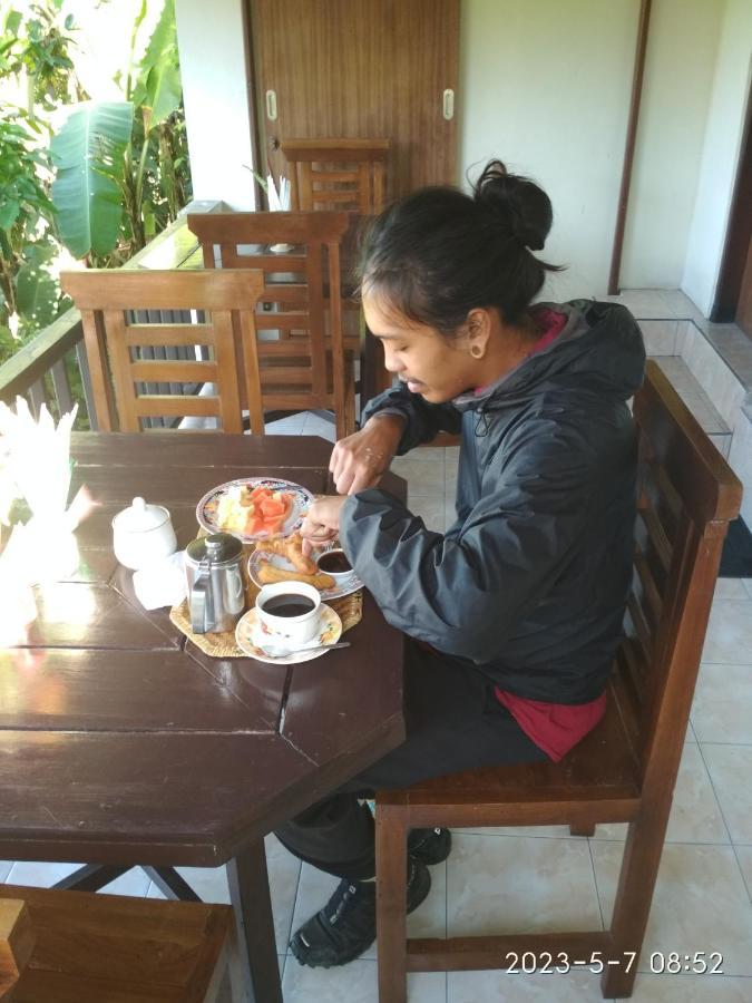 Made Homestay Munduk Esterno foto
