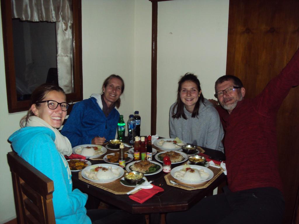 Made Homestay Munduk Esterno foto